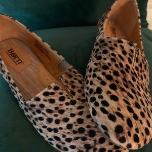 Leopard print shoes Born